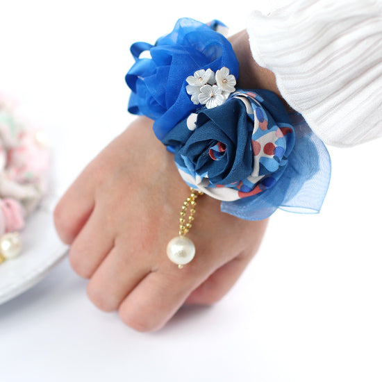 【数量限定】リストレットやバッグチャームにも★巻きバラお花シュシュ パール付:リバティプリント花柄