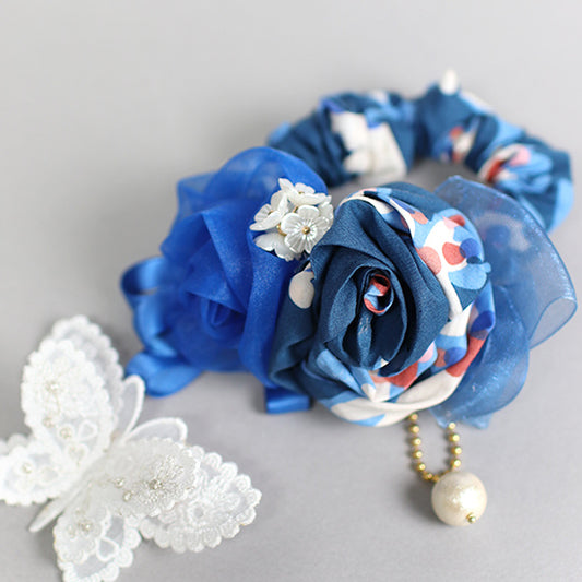 【数量限定】リストレットやバッグチャームにも★巻きバラお花シュシュ パール付:リバティプリント花柄